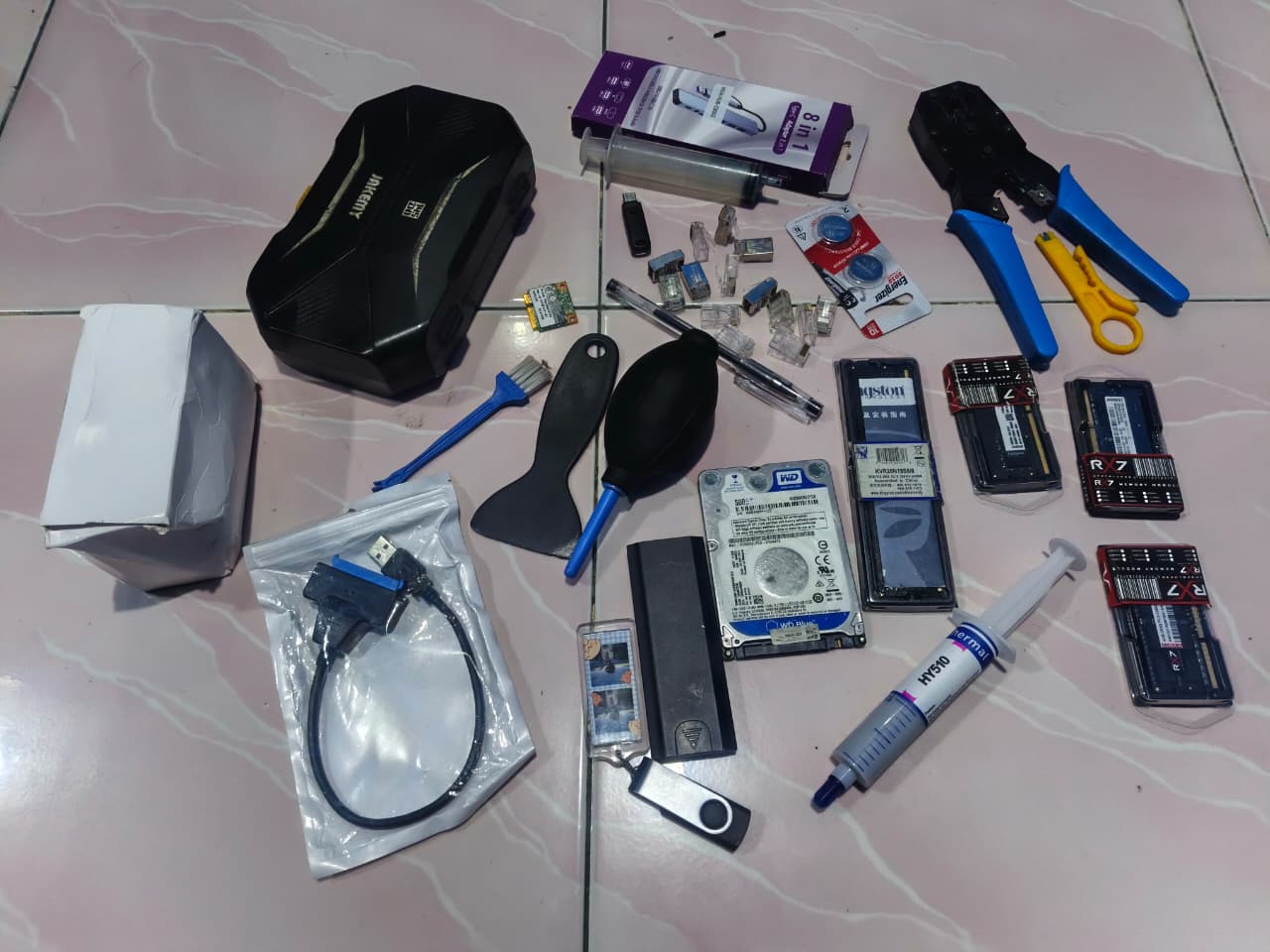 Toolkit presisi Jakemy, crimper, obeng multi-bit, dan suku cadang cadangan